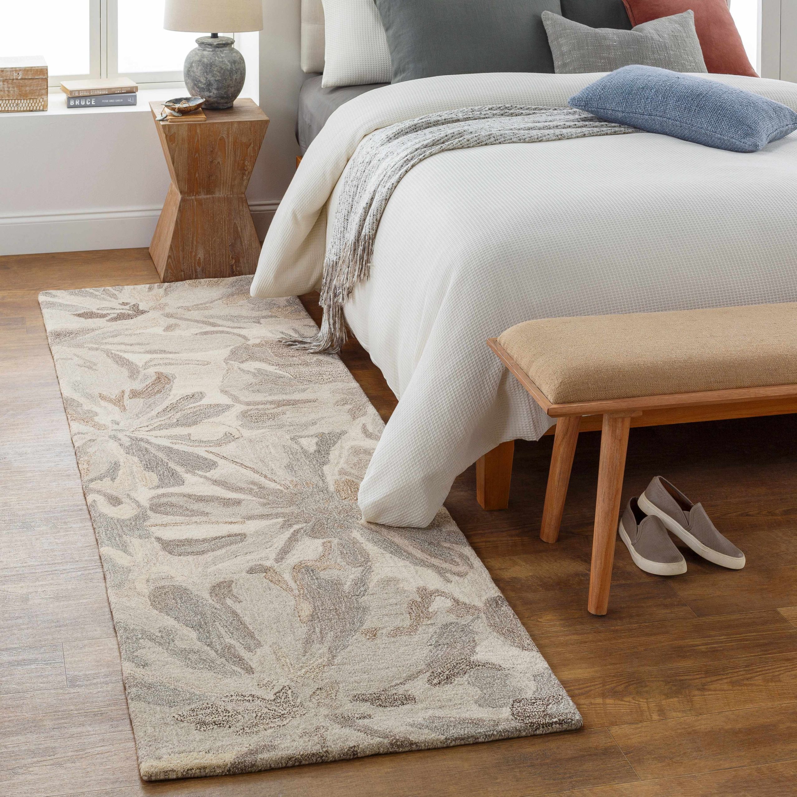 Ilfeld Athena Beige Floral Wool Rug - Image 4