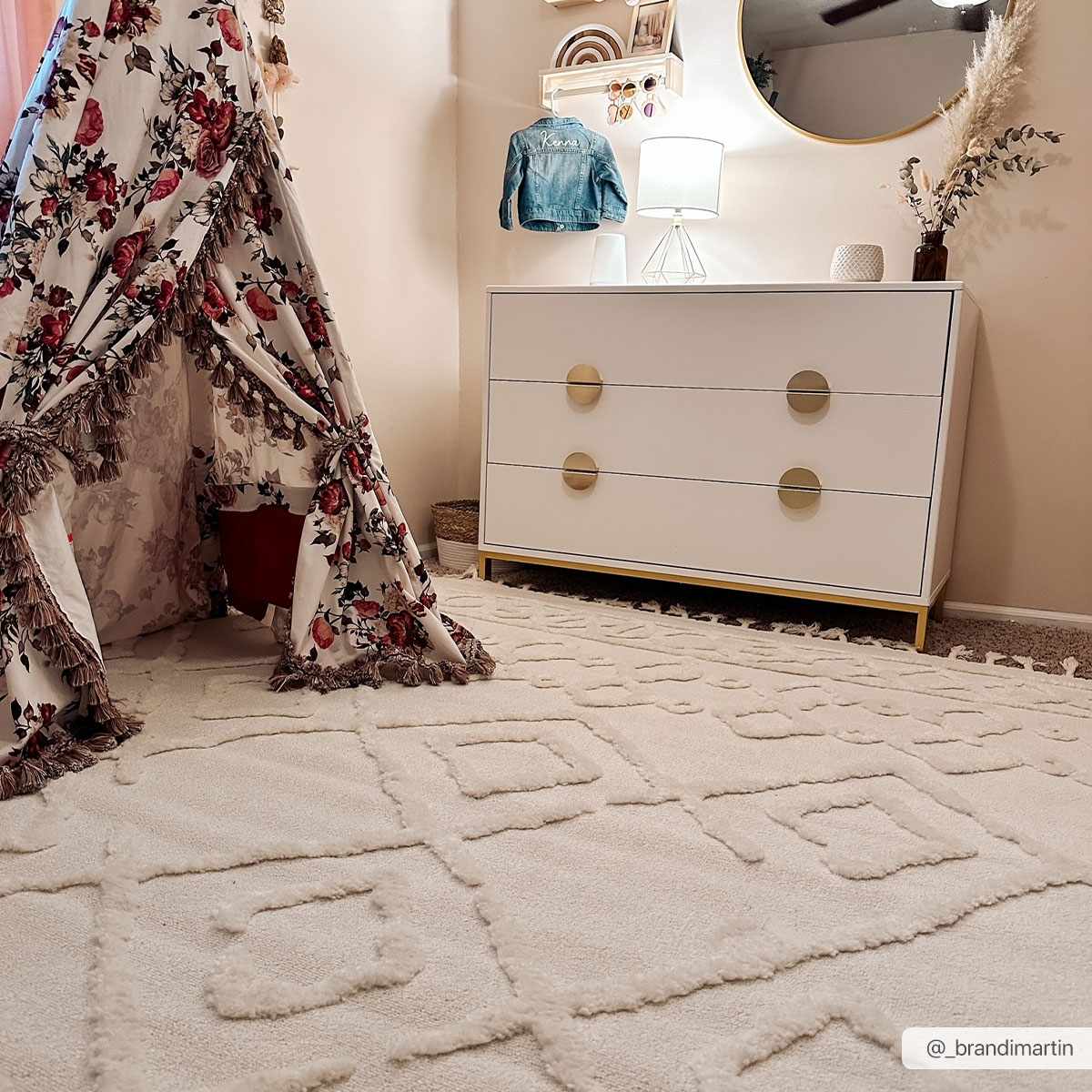 Gyundyukoru Area Rug - Clearance - Image 12