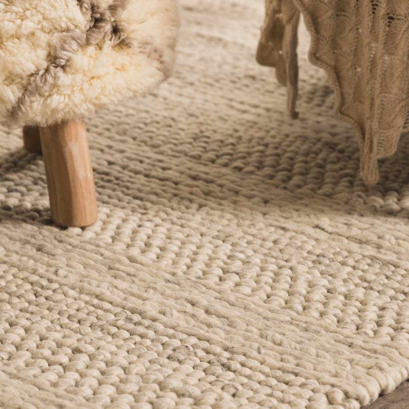 Hanlontown Premium Hand Woven Wool Area Rug - Image 16