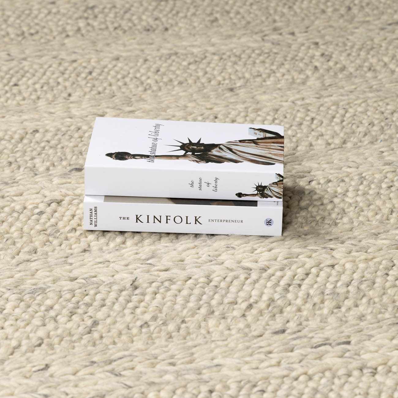 Hanlontown Premium Hand Woven Wool Area Rug - Image 15