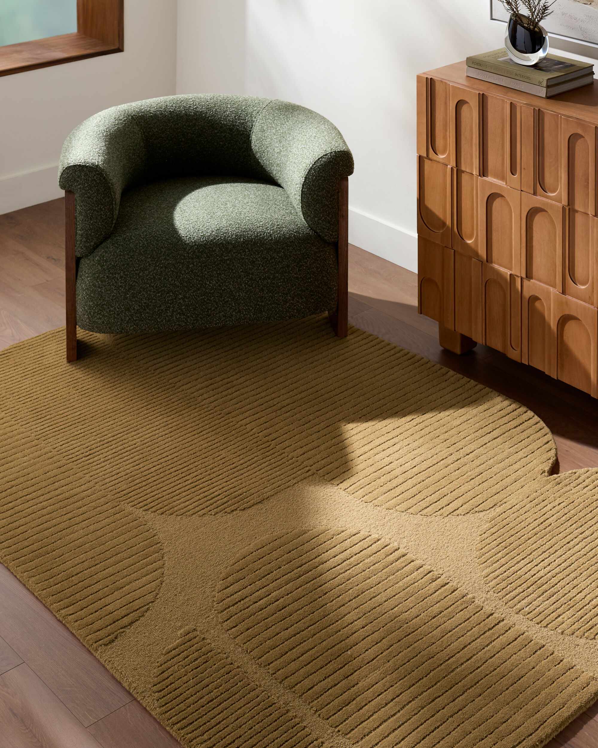 Ponae Abstract Hand Tufted Wool Area Rug - Image 2